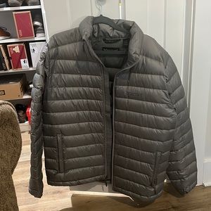 Marmot 700 Fill Down Puffer Jacket in perfect condition
